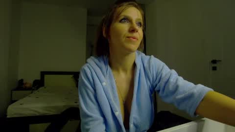Snapshot of sellena_angels chatting on 04/06/26, 06:31 sellena_angels online show from 04/06/26, 06:31