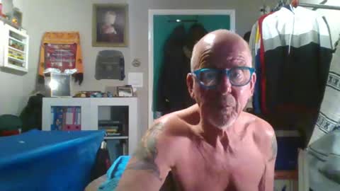Snapshot of semajstretsa chatting on 04/03/26, 09:24 frederick online show from 04/03/26, 09:24