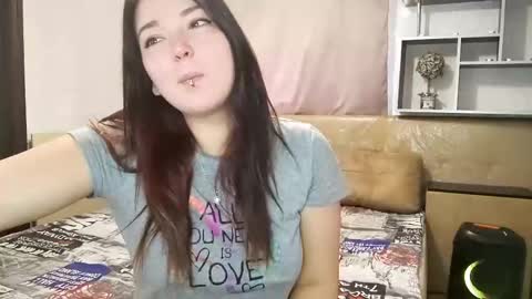 Snapshot of semisweetdream chatting on 12/22/25, 07:49 Next stream 2912 GMT2 online show from 12/22/25, 07:49