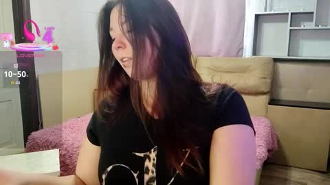 Snapshot of semisweetdream chatting on 02/25/26, 07:40 Next stream 2912 GMT2 online show from 02/25/26, 07:40