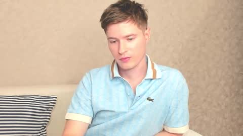 Snapshot of semyonone chatting on 10/10/25, 06:18 Semyon online show from 10/10/25, 06:18