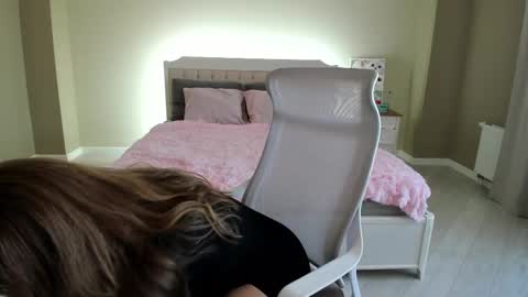 Ami online show from 10/09/25, 08:45