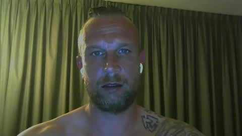 Snapshot of sence08 chatting on 04/10/26, 12:05 sence08 online show from 04/10/26, 12:05