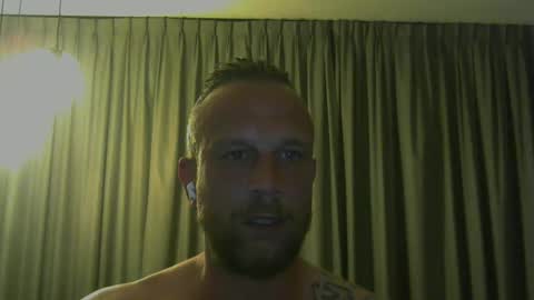 Snapshot of sence08 chatting on 04/12/26, 08:03 sence08 online show from 04/12/26, 08:03