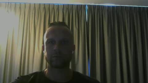 Snapshot of sence08 chatting on 04/18/26, 03:05 sence08 online show from 04/18/26, 03:05