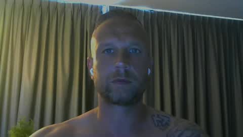 Snapshot of sence08 chatting on 05/11/26, 09:37 sence08 online show from 05/11/26, 09:37
