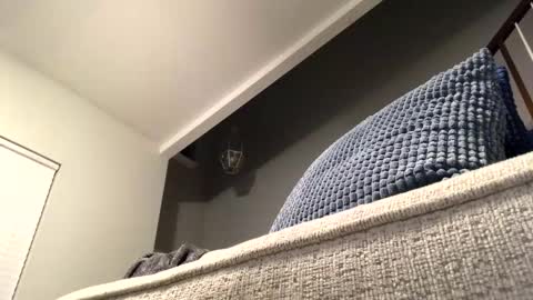 Snapshot of sencilloparati chatting on 03/17/26, 06:17 sencilloparati online show from 03/17/26, 06:17