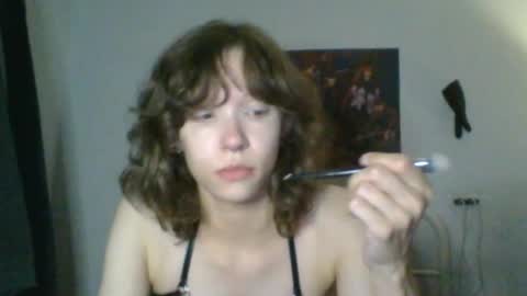 Snapshot of sendforesme chatting on 09/19/25, 11:27 goddess esme  online show from 09/19/25, 11:27