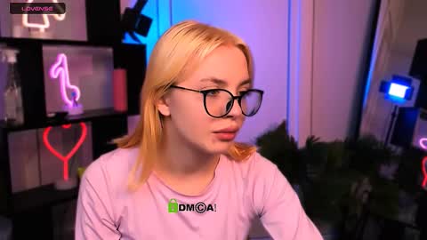 Sendi online show from 12/17/25, 12:33