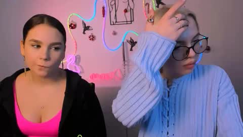 Snapshot of sendi_cais chatting on 01/06/26, 12:42 Sendi online show from 01/06/26, 12:42