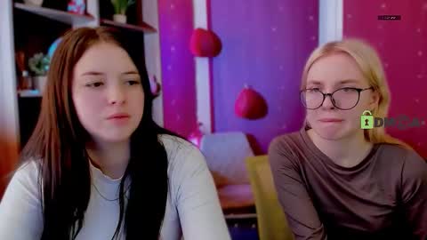 Snapshot of sendi_cais chatting on 02/17/26, 12:34 Sendi online show from 02/17/26, 12:34