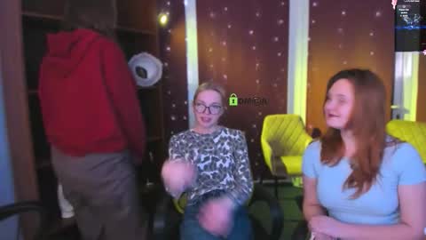 Snapshot of sendi_cais chatting on 03/10/26, 08:14 Sendi online show from 03/10/26, 08:14