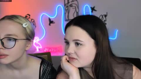 Snapshot of sendi_cais chatting on 03/14/26, 07:19 Sendi online show from 03/14/26, 07:19