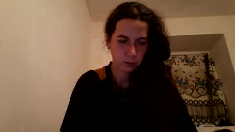 Snapshot of sendiarayl chatting on 10/26/25, 06:25 sendiarayl online show from 10/26/25, 06:25