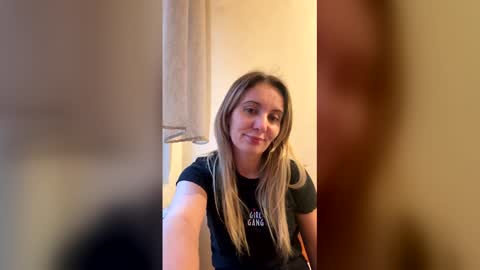 Snapshot of sennya_hayes chatting on 02/09/26, 06:50 Sennya online show from 02/09/26, 06:50