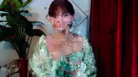 Snapshot of sensational_yeng chatting on 10/23/25, 02:27 sensational_yeng online show from 10/23/25, 02:27