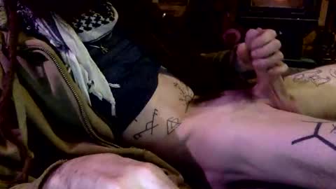 Snapshot of sensisubcei chatting on 12/09/24, 05:40 sensiswitch online show from 12/09/24, 05:40