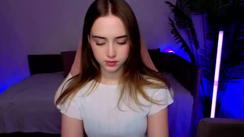 Snapshot of sensual_amy_ chatting on 04/17/26, 08:28 Emily online show from 04/17/26, 08:28
