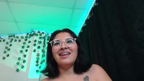 Camille and sophie online show from 02/21/25, 05:56