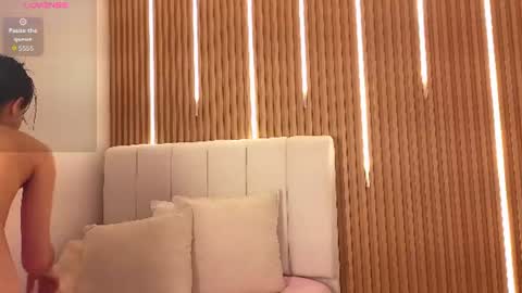 Sensual Kim77 online show from 06/11/26, 12:58