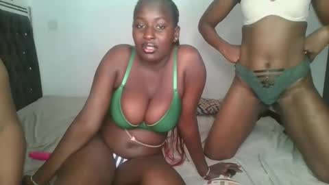 Snapshot of sensual_ria chatting on 03/28/26, 09:58 sensual_ria online show from 03/28/26, 09:58