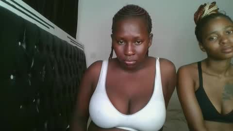 Snapshot of sensual_ria chatting on 04/28/26, 08:14 sensual_ria online show from 04/28/26, 08:14