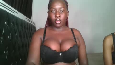 Snapshot of sensual_ria chatting on 05/25/26, 07:20 sensual_ria online show from 05/25/26, 07:20