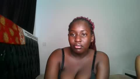 Snapshot of sensual_ria chatting on 06/07/26, 07:12 sensual_ria online show from 06/07/26, 07:12