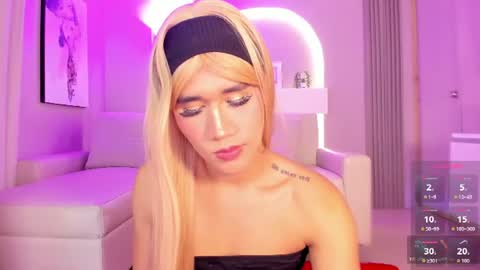 Snapshot of sensual_shanel chatting on 06/19/26, 02:38 sensual_shanel online show from 06/19/26, 02:38