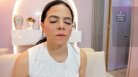 Snapshot of sensual_sophie_ chatting on 03/17/26, 11:13 Sophie online show from 03/17/26, 11:13