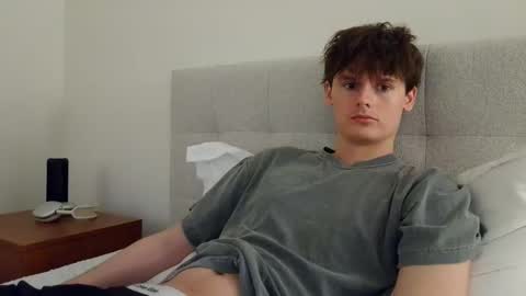 Cam online show from 11/07/25, 10:21