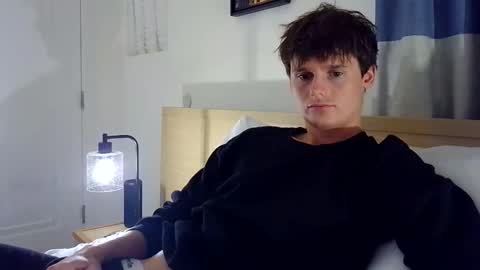 Cam online show from 11/25/25, 02:44