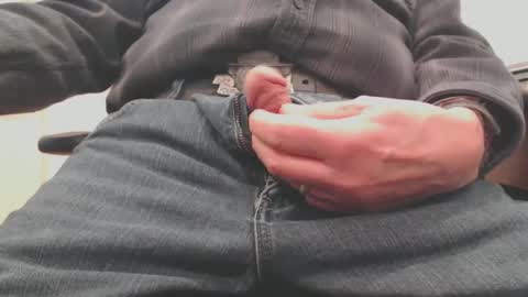 Snapshot of sensualgent69 chatting on 01/20/25, 09:32 sensual online show from 01/20/25, 09:32