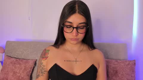 sensualhaven_ online show from 01/29/25, 10:43