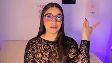 Snapshot of sensualhaven_ chatting on 03/06/26, 11:23 sensualhaven_ online show from 03/06/26, 11:23