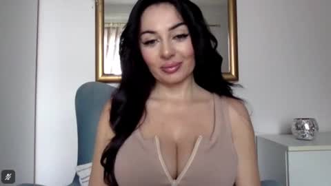 sensuallstella online show from 11/28/25, 08:17