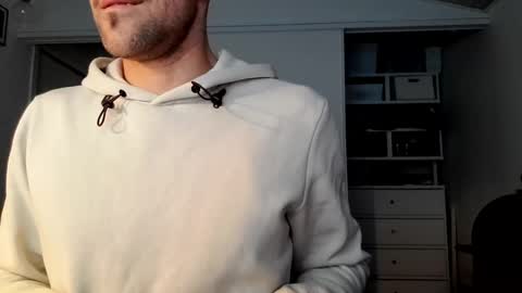 Snapshot of sensuasculine chatting on 01/21/25, 09:57 Matt online show from 01/21/25, 09:57