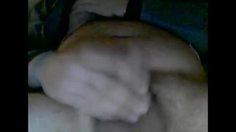 Snapshot of senzapensare chatting on 12/16/25, 02:05 senzapensare online show from 12/16/25, 02:05