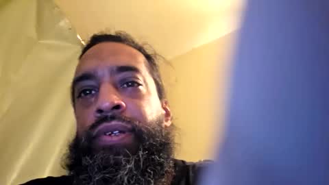 Snapshot of serani02 chatting on 12/23/25, 08:12 Serani online show from 12/23/25, 08:12