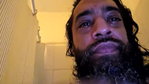 Snapshot of serani02 chatting on 01/09/26, 10:33 Serani online show from 01/09/26, 10:33