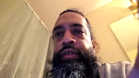 Snapshot of serani02 chatting on 02/09/26, 11:03 Serani online show from 02/09/26, 11:03