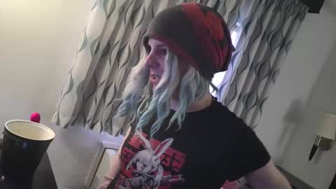 F A E online show from 05/09/26, 10:53