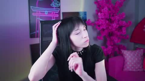 Snapshot of seraphinesparda chatting on 06/21/26, 11:35 Sera online show from 06/21/26, 11:35