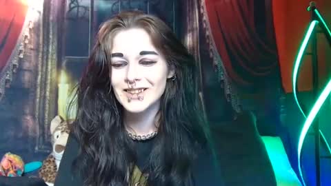 Seraphin Munster online show from 01/28/25, 05:56