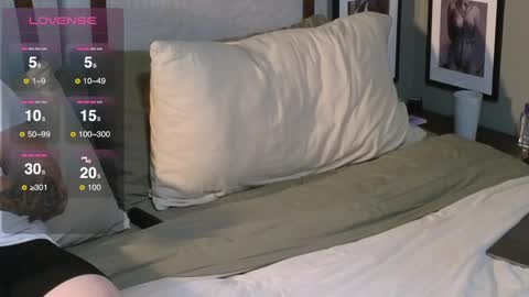 Snapshot of sereine chatting on 02/13/25, 02:09 Sereine online show from 02/13/25, 02:09