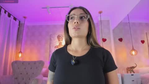 serena___ online show from 02/17/26, 03:25