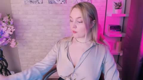 Snapshot of serena_johnsons chatting on 03/11/26, 08:31 Serena online show from 03/11/26, 08:31