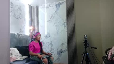 Snapshot of serena_sex31 chatting on 05/07/26, 11:59 Serena online show from 05/07/26, 11:59