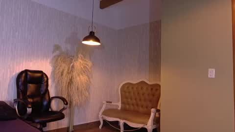 Snapshot of serena_sex31 chatting on 05/12/26, 11:40 Serena online show from 05/12/26, 11:40