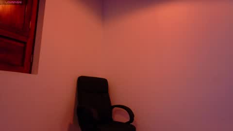 Snapshot of serena_sex31 chatting on 05/16/26, 11:42 Serena online show from 05/16/26, 11:42